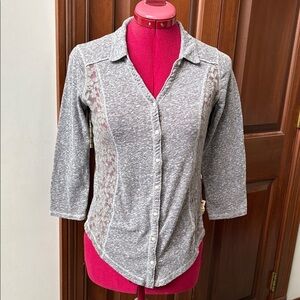 Hollister  shirt  button down  gray/white mix  front side lace panel inserts
GUC